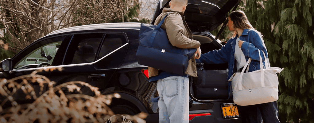 sustainable travelpacks by Lo & Sons