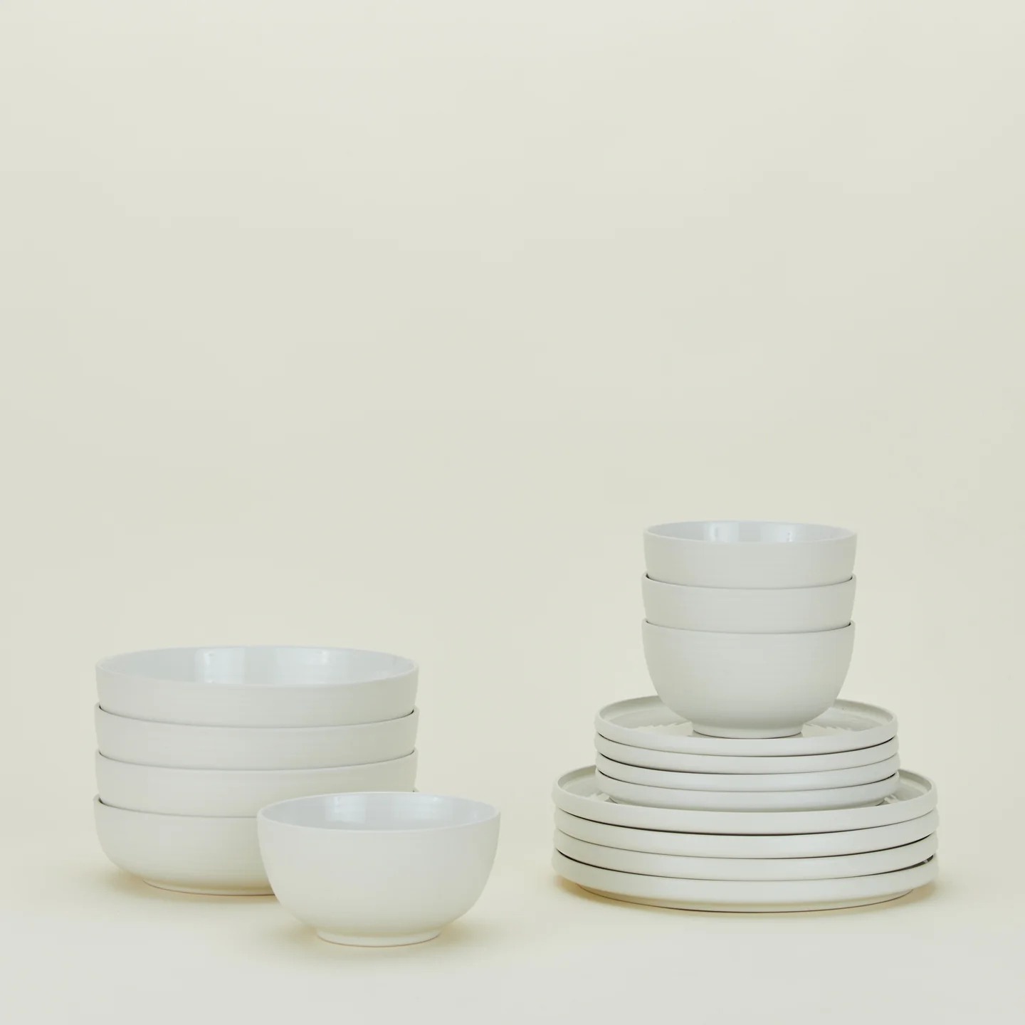 Hawkins New York’ Essential Dinner Set 