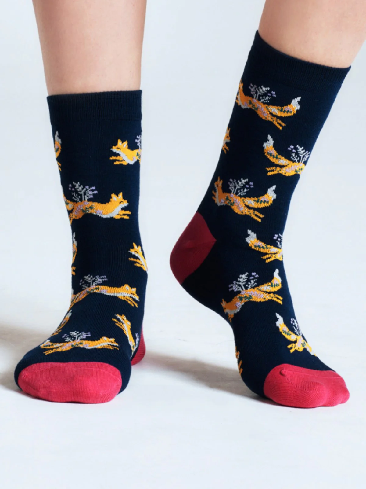 SPW996 Bess Fox Bamboo Socks Navy 2