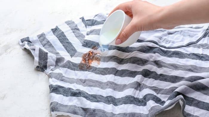 How to Remove Tree Sap Stains from Clothes?