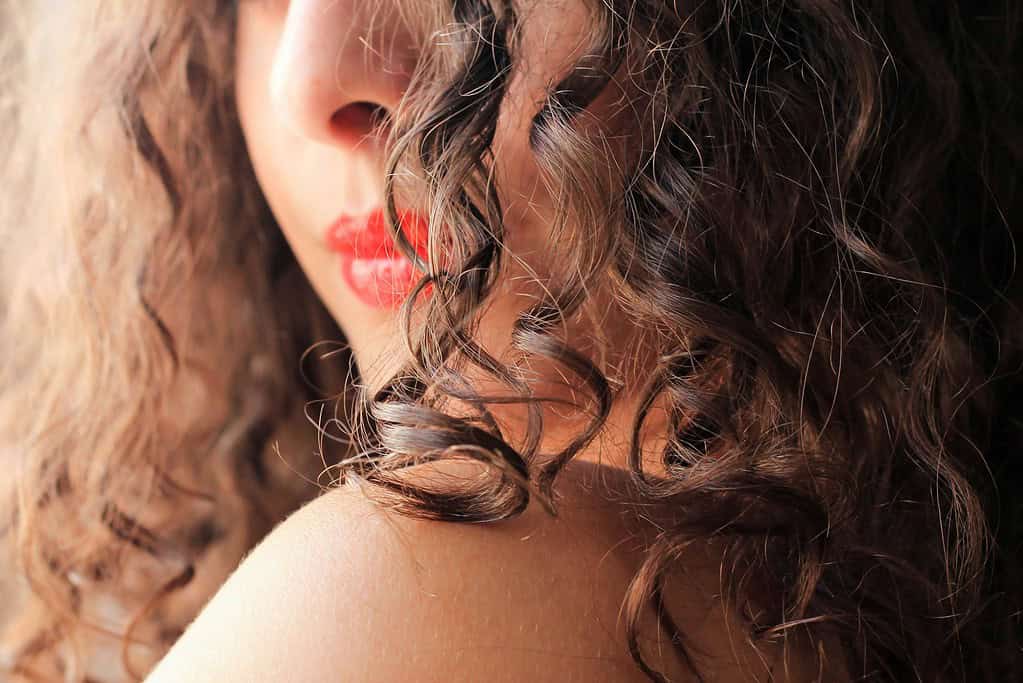 How to Achieve Heatless Curls Overnight