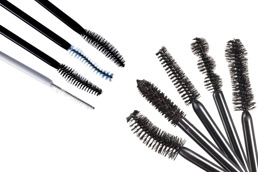 Pick The Right Mascara Formulations For Sensitive Eyes