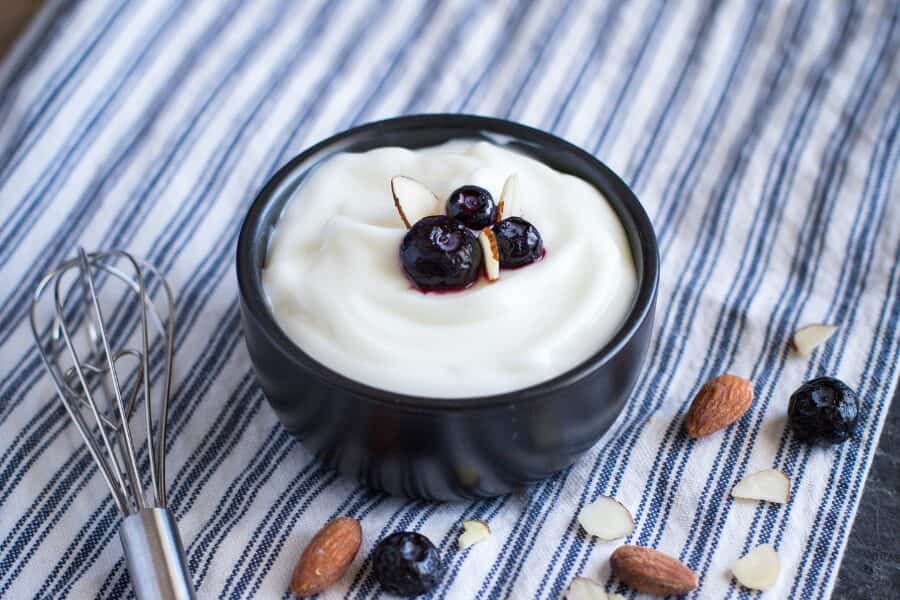 Make Vanilla Yogurt at Home: The Simplest 3 Step Recipe 